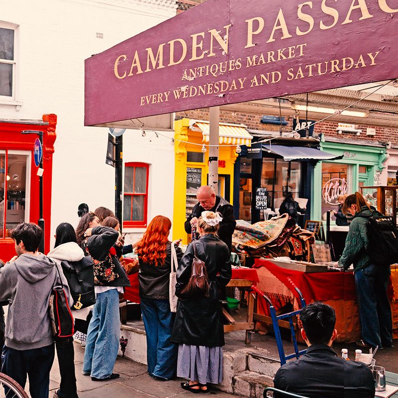 Charlton Place Outdoor Antiques & Collectors Market - Camden Passage