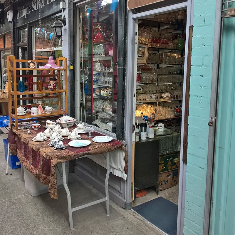 Kaveh's - Antique and Vintage Porcelain and Glass - Camden Passage