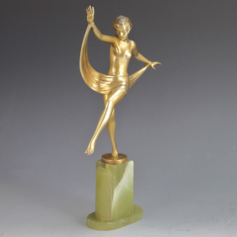 Style Gallery - Art Nouveau, Art Deco, Arts & Crafts, 20th c. Art, Silver & Pewter - Camden Passage