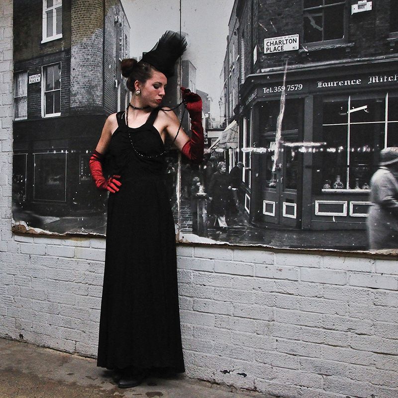 Four & Twenty Blackbirds - Vintage Costume, Fashion Lace & Textiles, Necklaces, Bracelets, Boots, Books, Top Hats - Camden Passage