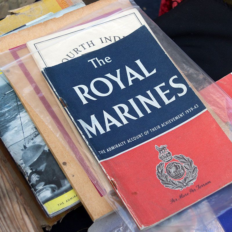 Hearts & Daggers Militaria - 19th & 20th c. Antique Militaria, Cap Badges, Medals & Many More Military Items - Camden Passage