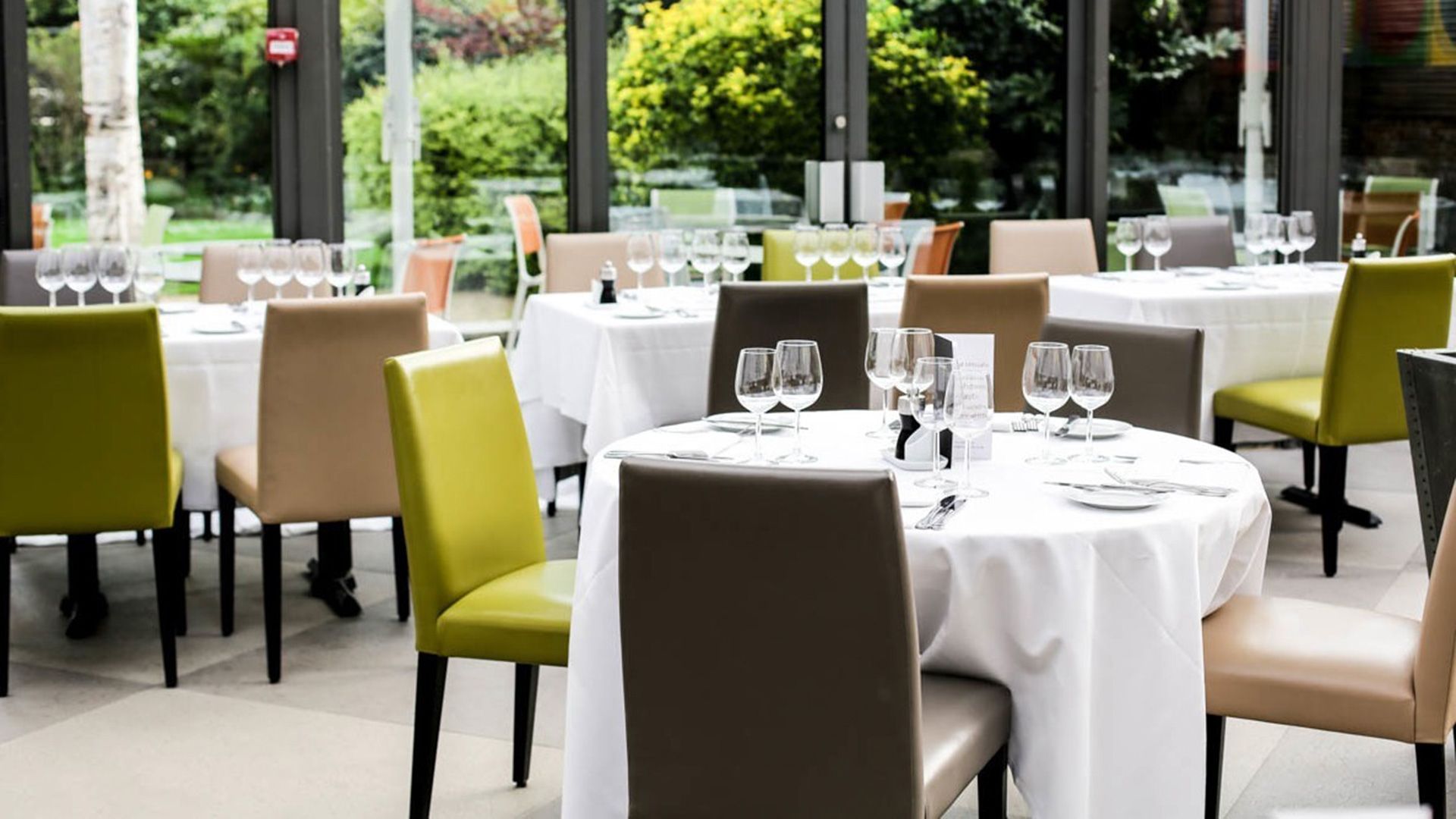 Fredericks - Bar and Restaurant - Camden Passage, Islington