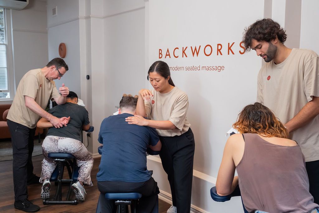 BACKWORKS- modern seated massage - Camden Passage
