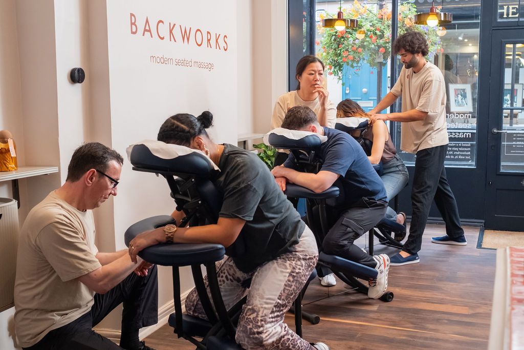 BACKWORKS- modern seated massage - Camden Passage